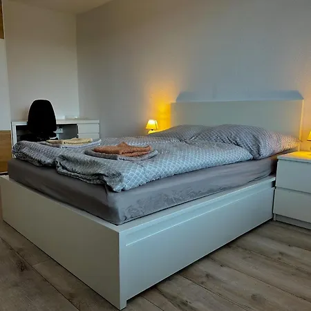 A703, Schoene Und Grosse Ferienwohnung * لانشتاين