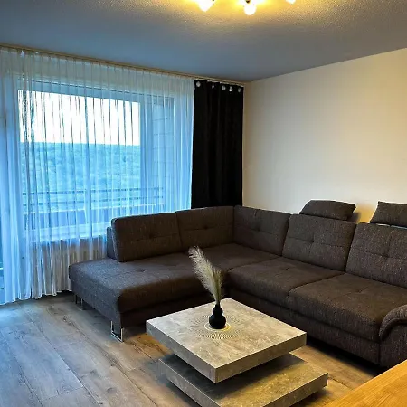 A703, Schoene Und Grosse Ferienwohnung شقة