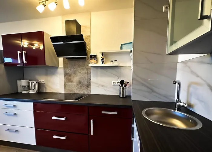 A703, Schoene Und Grosse Ferienwohnung Lahnstein